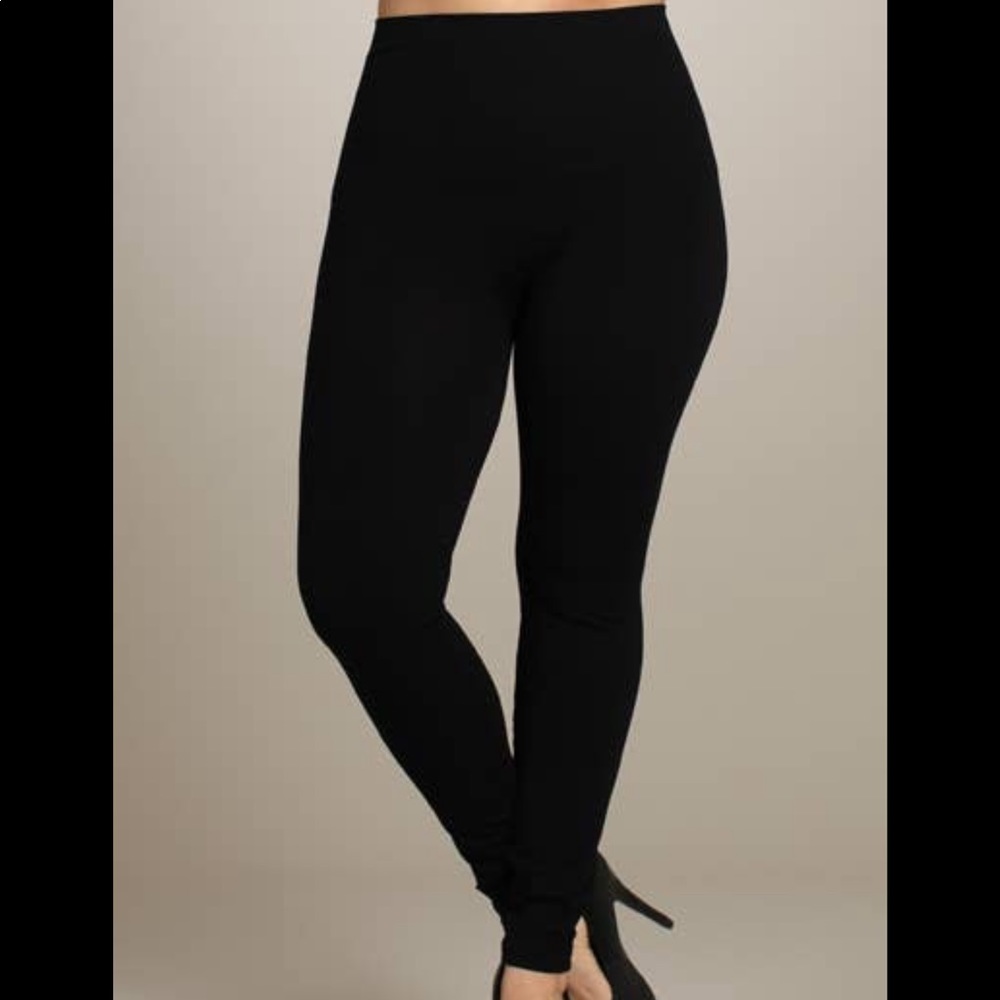 NEW Black PLUS SIZE leggings Boutique Style